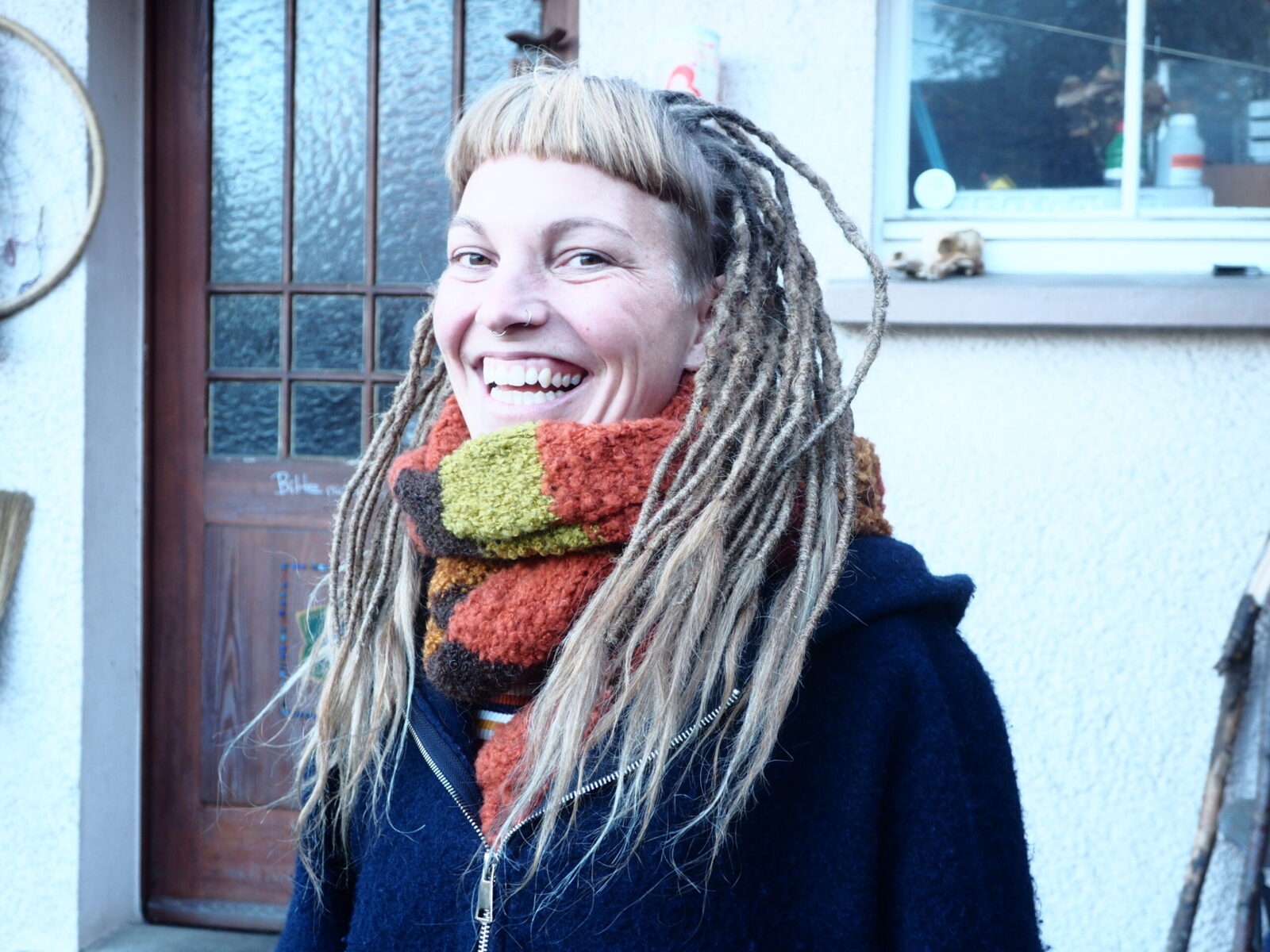 girl with dreads, dreads make happy